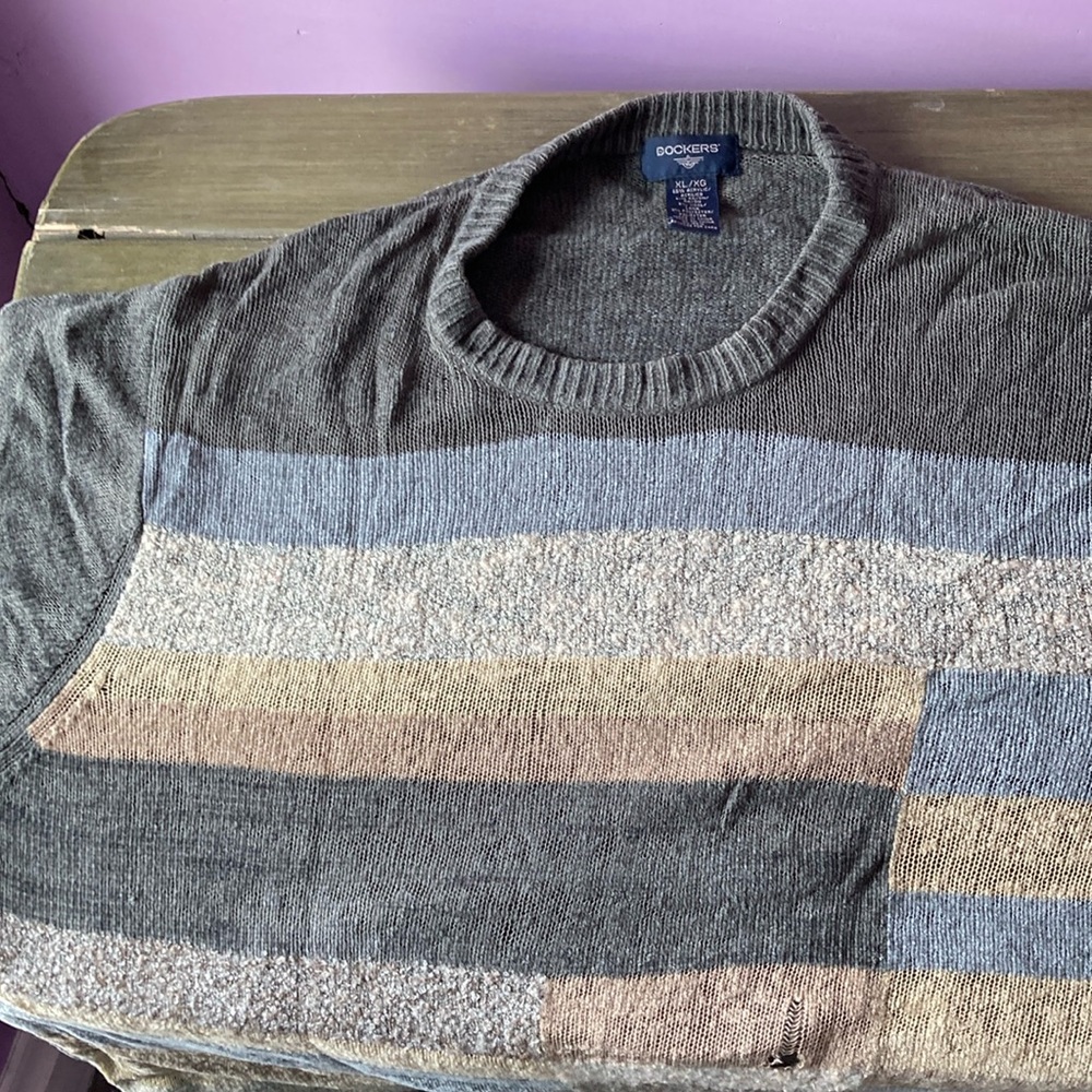 Dockers Men's Gray Striped Sweater